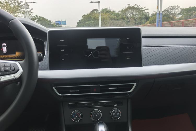 Used Volvo XC40 2022 T3 Smart Fashion Edition Interior 6