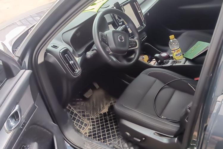 Used Volvo XC40 2022 T4 Four-Wheel Drive Smart & Stylish Edition Left Front Seat