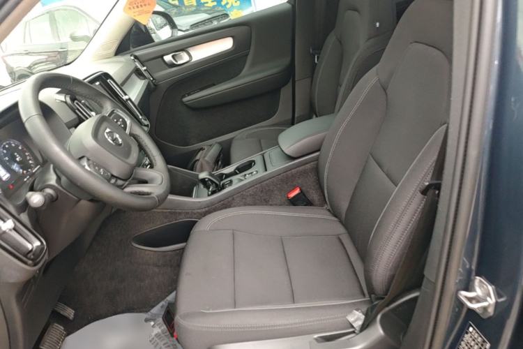 Used Volvo XC40 2022 T4 Four-Wheel Drive Smart & Stylish Edition Left Front Seat