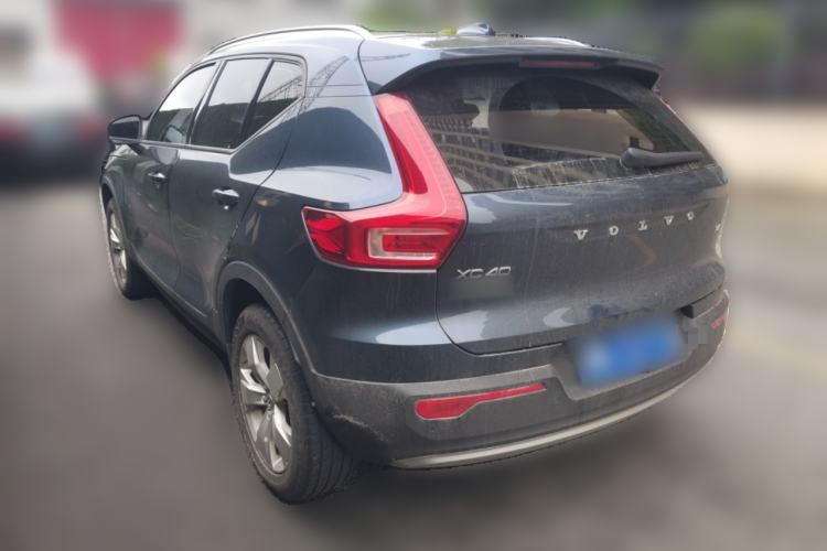 Used Volvo XC40 2022 T4 Four-Wheel Drive Smart & Luxurious Edition Rear Left 45 Deg