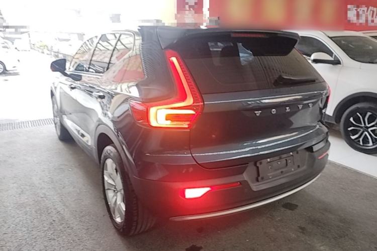 Used Volvo XC40 2022 T4 Four-Wheel Drive Smart & Stylish Edition Rear Left 45 Deg