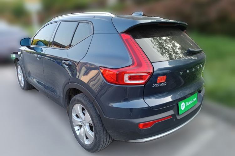 Used Volvo XC40 2022 T4 Four-Wheel Drive Smart & Stylish Edition Rear Left 45 Deg