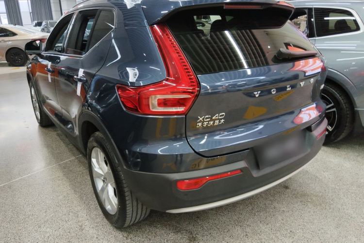 Used Volvo XC40 2022 T4 Four-Wheel Drive Smart & Stylish Edition Rear Left 45 Deg