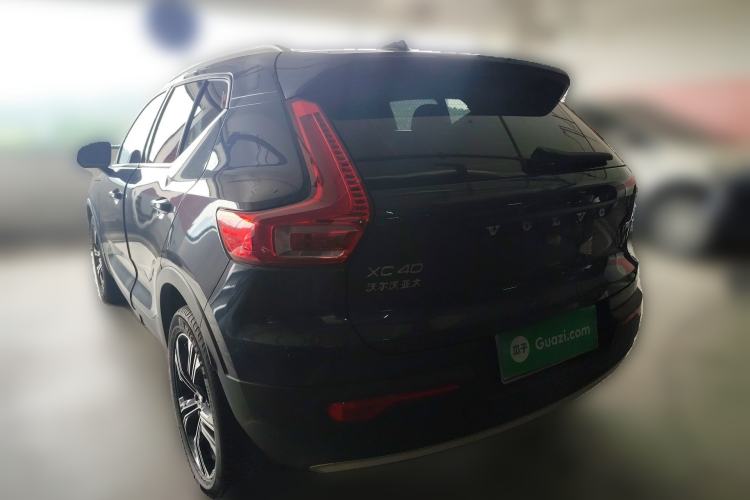 Used Volvo XC40 2022 T4 Four-Wheel Drive Smart & Luxurious Edition Rear Left 45 Deg
