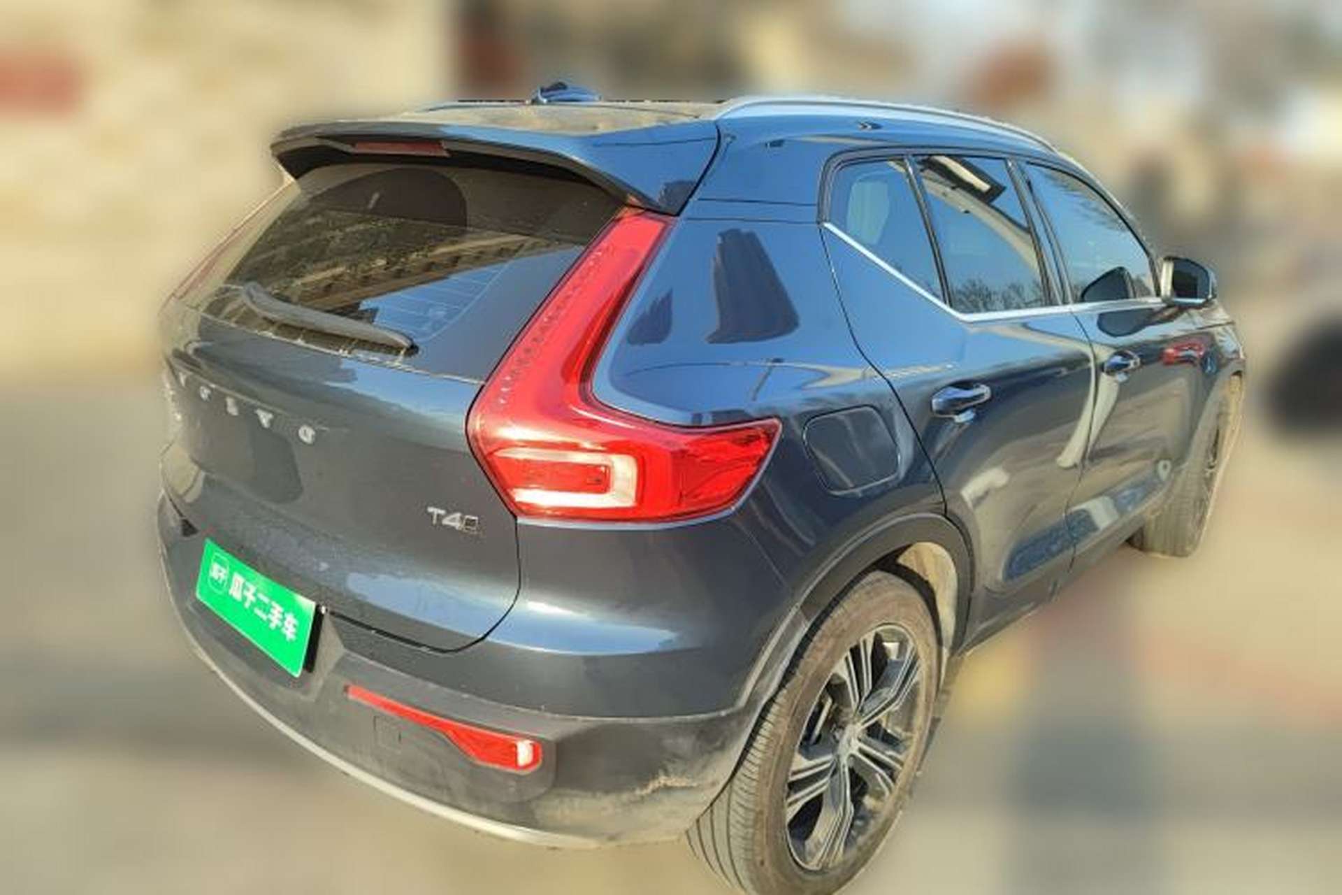 Used Volvo XC40 2022 T4 Four-Wheel Drive Smart & Luxurious Edition Rear Right 45 Deg