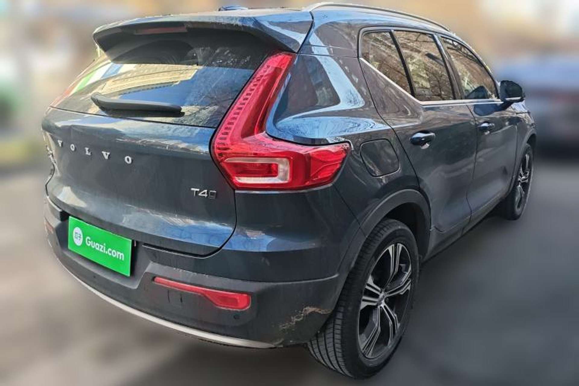 Used Volvo XC40 2022 T4 Four-Wheel Drive Smart & Luxurious Edition Rear Right 45 Deg