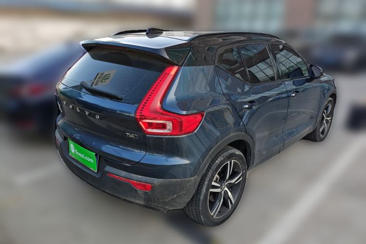 Used Volvo XC40 2022 T4 Four-Wheel Drive Smart & Dynamic Sport Edition Rear Right 45 Deg