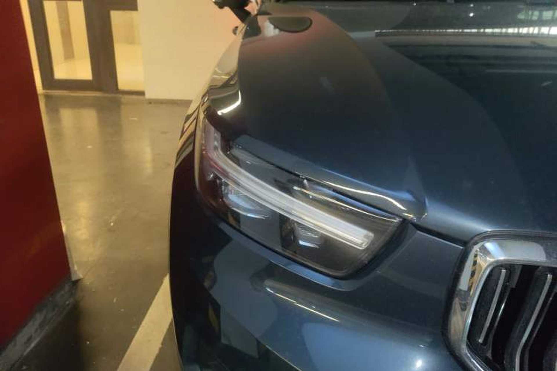 Used Volvo XC40 2022 T4 Four-Wheel Drive Smart & Luxurious Edition Right Front Headlight