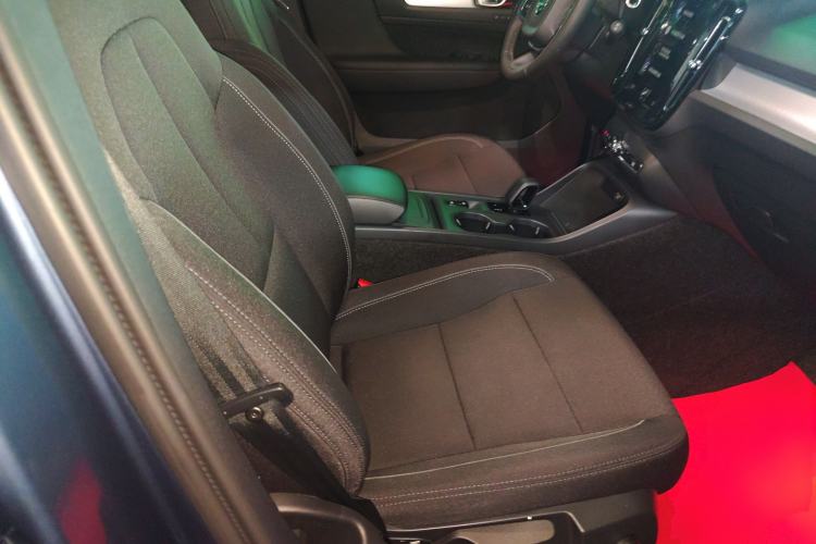 Used Volvo XC40 2022 T3 Smart Fashion Edition Right Front Seat