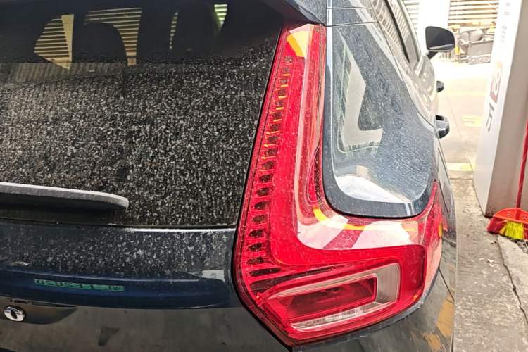Used Volvo XC40 2022 T4 Four-Wheel Drive Smart & Luxurious Edition Right Rear Taillight