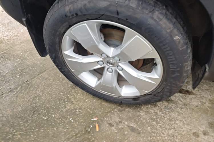 Used Volvo XC40 2022 T4 Four-Wheel Drive Smart & Stylish Edition Right Rear Wheel Hub