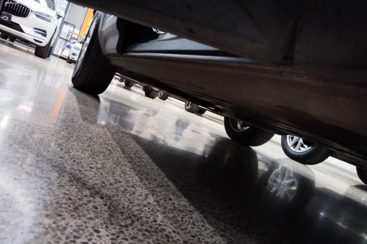 Used Volvo XC40 2022 T4 Four-Wheel Drive Smart & Stylish Edition Right Side Sill