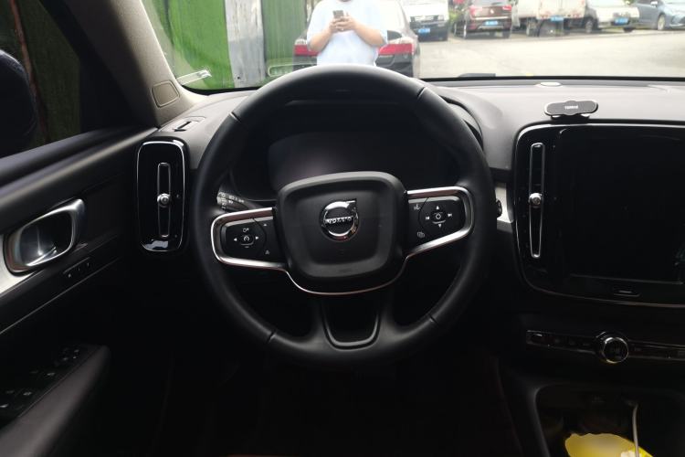 Used Volvo XC40 2022 T4 Four-Wheel Drive Smart & Luxurious Edition Steering Wheel