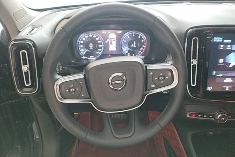 Used Volvo XC40 2022 T4 Four-Wheel Drive Smart & Stylish Edition Steering Wheel