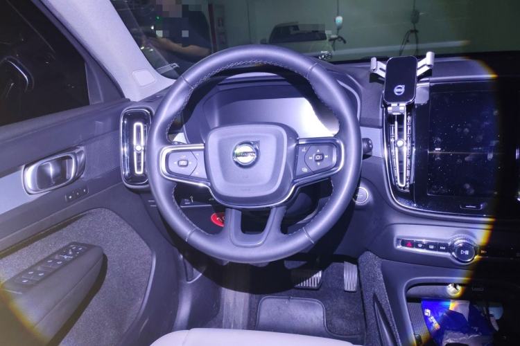 Used Volvo XC40 2022 T4 Four-Wheel Drive Smart & Stylish Edition Steering Wheel