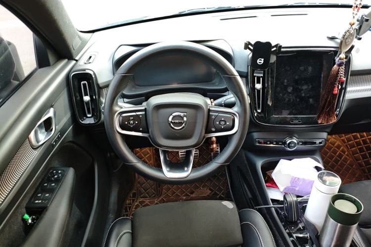 Used Volvo XC40 2022 T4 Four-Wheel Drive Smart & Dynamic Sport Edition Steering Wheel