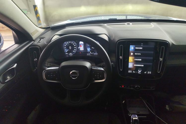 Used Volvo XC40 2022 T4 Four-Wheel Drive Smart & Luxurious Edition Steering Wheel
