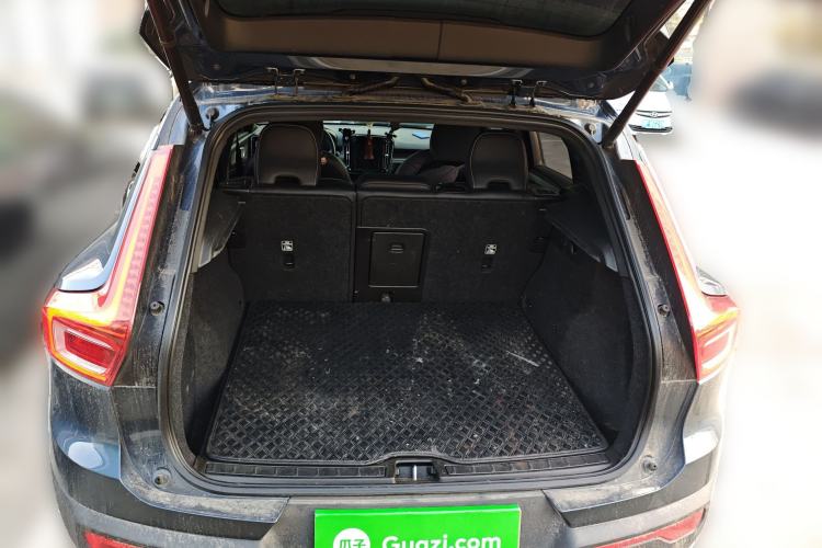 Used Volvo XC40 2022 T4 Four-Wheel Drive Smart & Dynamic Sport Edition Trunk