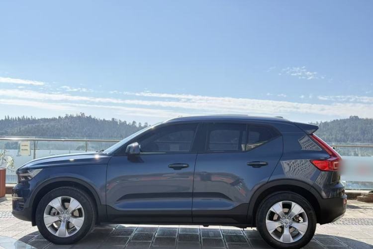 Used Volvo XC40 2022 T4 Four-Wheel Drive Smart & Stylish Edition Exterior 7