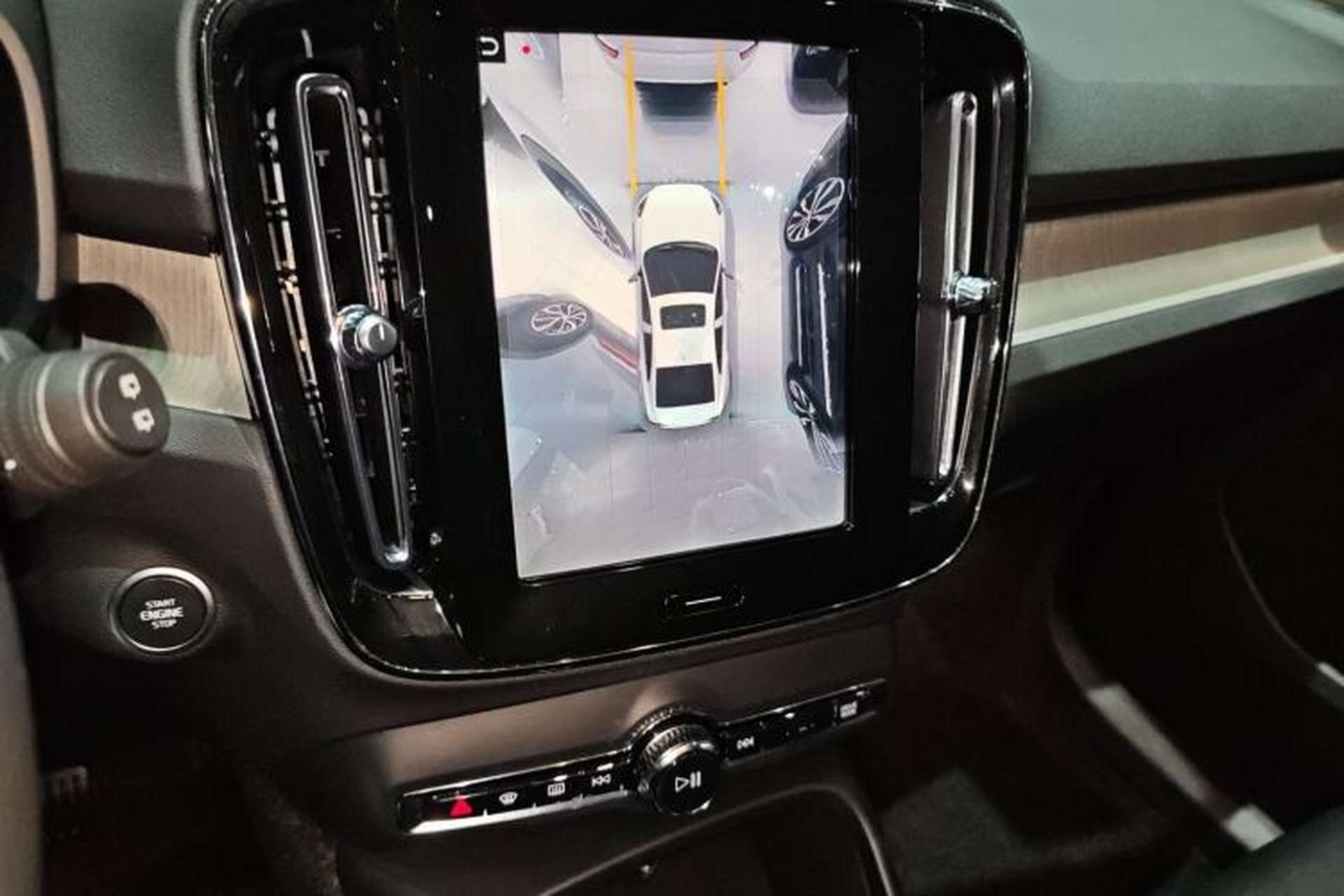 Used Volvo XC40 2022 T4 Four-Wheel Drive Smart & Luxurious Edition Audio And AC Panel