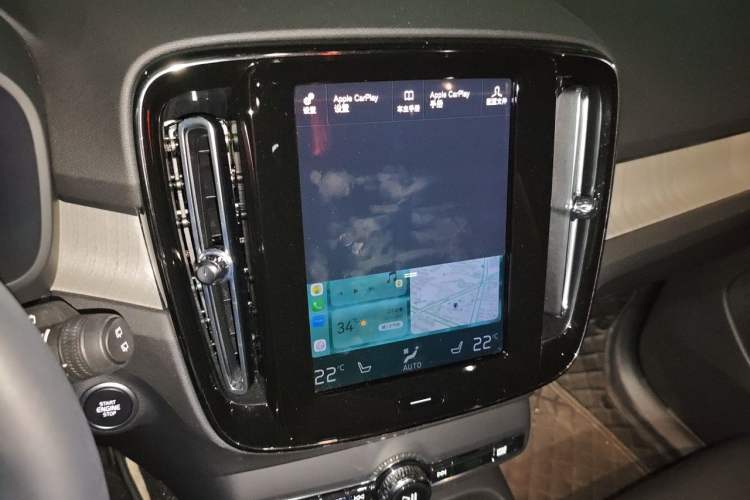 Used Volvo XC40 2022 T4 Four-Wheel Drive Smart & Luxurious Edition Audio And AC Panel