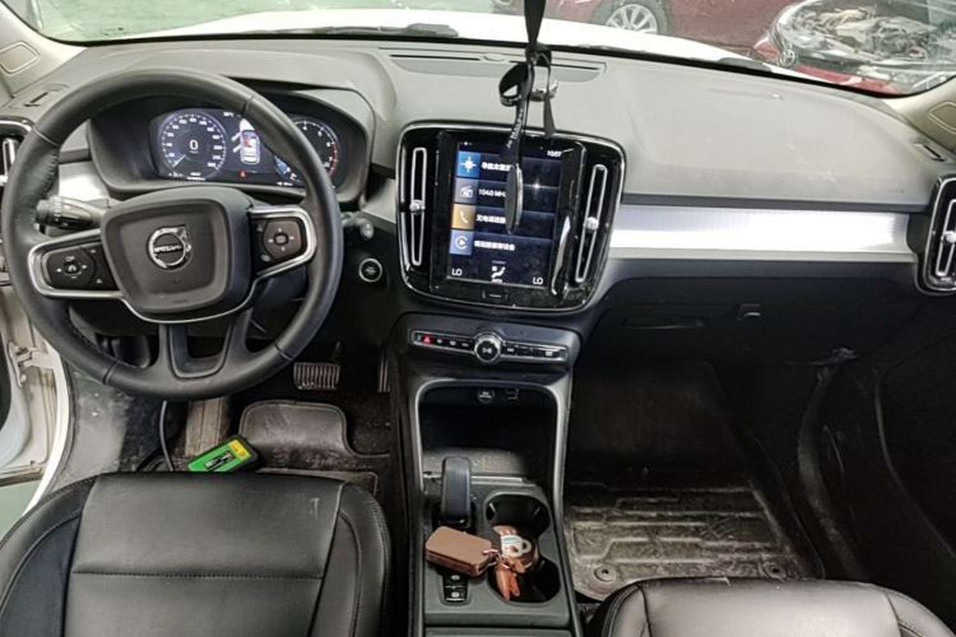 Used Volvo XC40 2022 T4 Four-Wheel Drive Smart & Stylish Edition Center Console