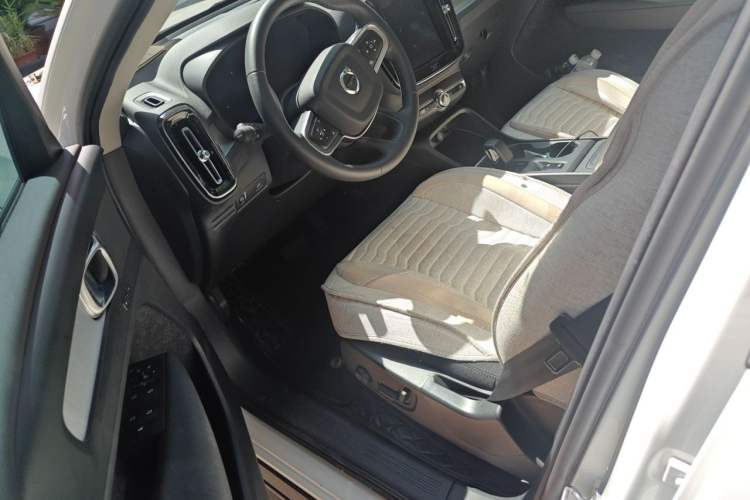 Used Volvo XC40 2022 T4 Four-Wheel Drive Smart & Stylish Edition Driver Seat