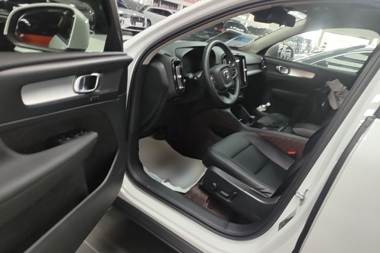 Used Volvo XC40 2022 T4 Four-Wheel Drive Smart & Stylish Edition Driver Seat
