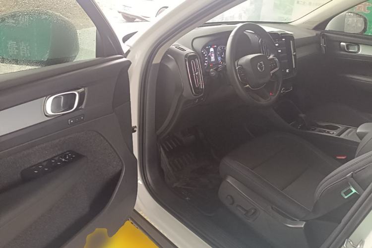 Used Volvo XC40 2022 T4 Four-Wheel Drive Smart & Stylish Edition Driver Seat