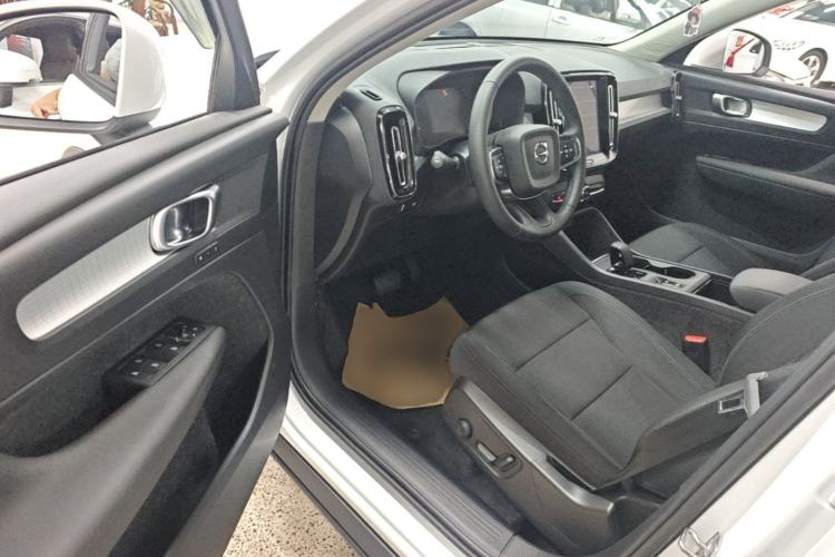 Used Volvo XC40 2022 T4 Four-Wheel Drive Smart & Stylish Edition Driver Seat