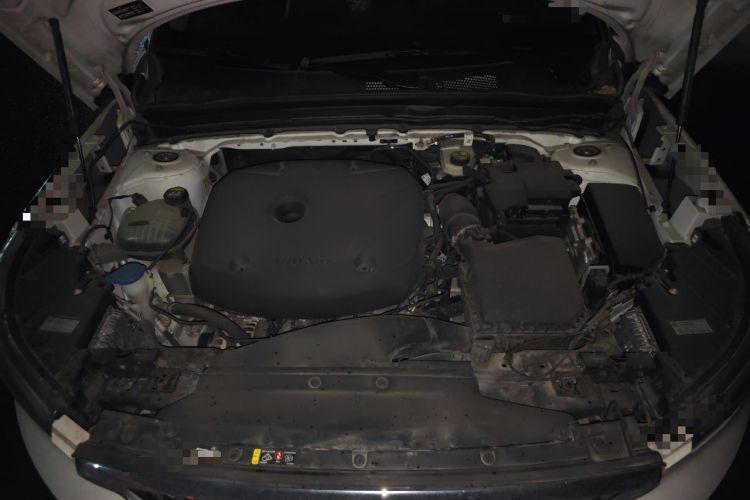 Used Volvo XC40 2022 T4 Four-Wheel Drive Smart & Stylish Edition Engine Bay