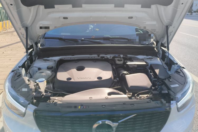 Used Volvo XC40 2022 T4 Four-Wheel Drive Smart & Dynamic Sport Edition Engine Bay