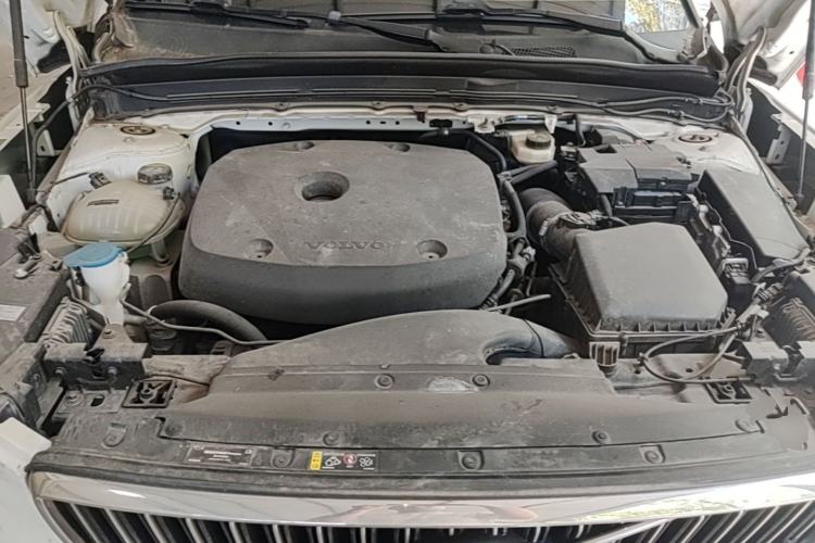 Used Volvo XC40 2022 T4 Four-Wheel Drive Smart & Stylish Edition Engine Bay
