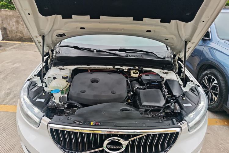Used Volvo XC40 2022 T4 Four-Wheel Drive Smart & Stylish Edition Engine Bay