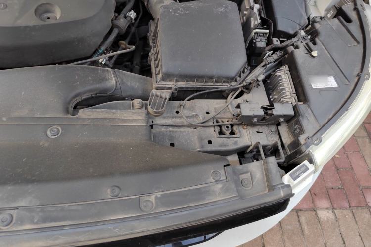 Used Volvo XC40 2022 T4 Four-Wheel Drive Smart & Dynamic Sport Edition Engine Bay Left
