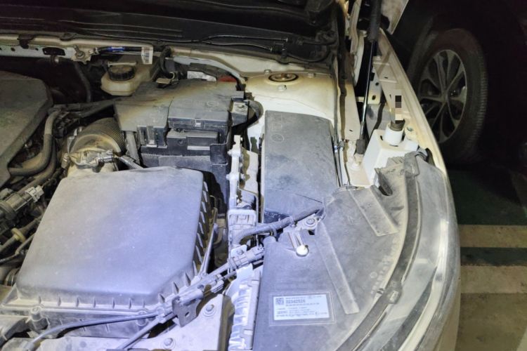 Used Volvo XC40 2022 T4 Four-Wheel Drive Smart & Luxurious Edition Engine Bay Left