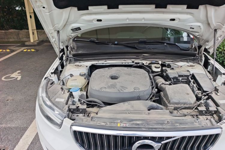 Used Volvo XC40 2022 T4 Four-Wheel Drive Smart & Stylish Edition Engine Bay Right