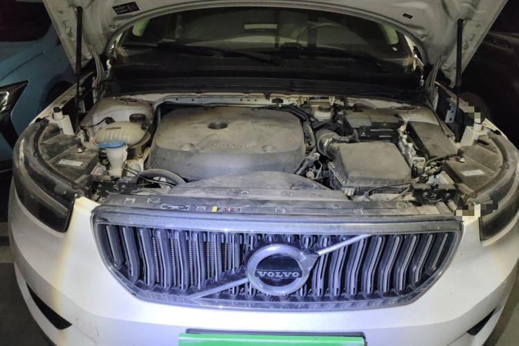 Used Volvo XC40 2022 T4 Four-Wheel Drive Smart & Luxurious Edition Engine Bay