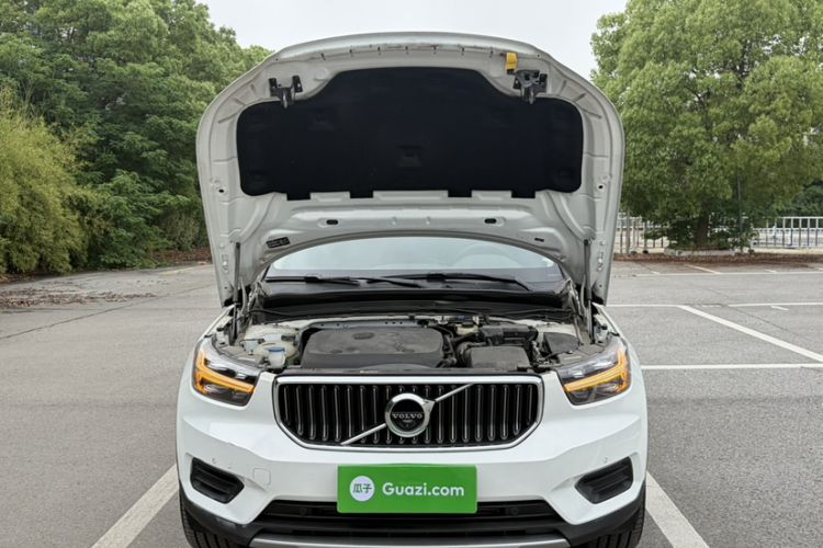 Used Volvo XC40 2022 T4 Four-Wheel Drive Smart & Luxurious Edition Engine Bay