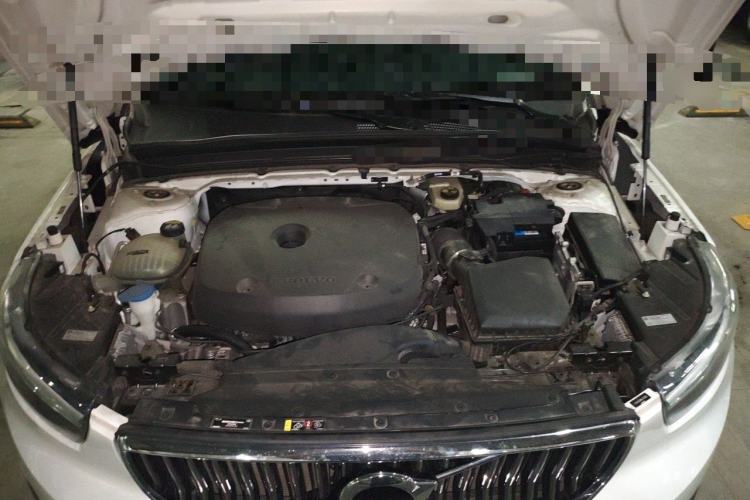 Used Volvo XC40 2022 T4 Four-Wheel Drive Smart & Luxurious Edition Engine Bay
