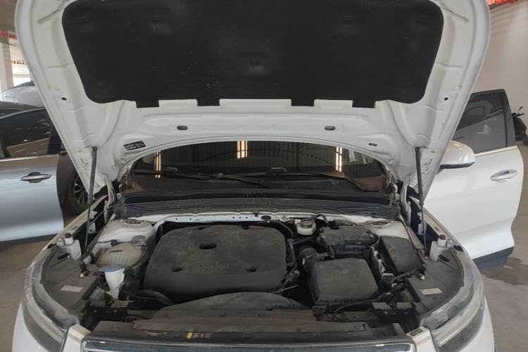 Used Volvo XC40 2022 T4 Four-Wheel Drive Smart & Luxurious Edition Engine Bay