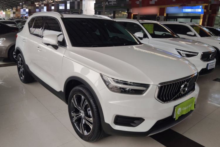 Used Volvo XC40 2022 T4 Four-Wheel Drive Smart & Luxurious Edition Exterior 2