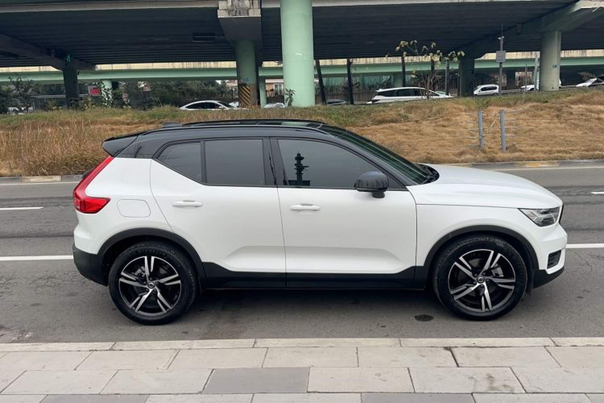 Used Volvo XC40 2022 T4 Four-Wheel Drive Smart & Dynamic Sport Edition Exterior 2