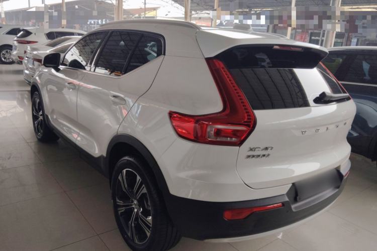 Used Volvo XC40 2022 T4 Four-Wheel Drive Smart & Luxurious Edition Exterior 3