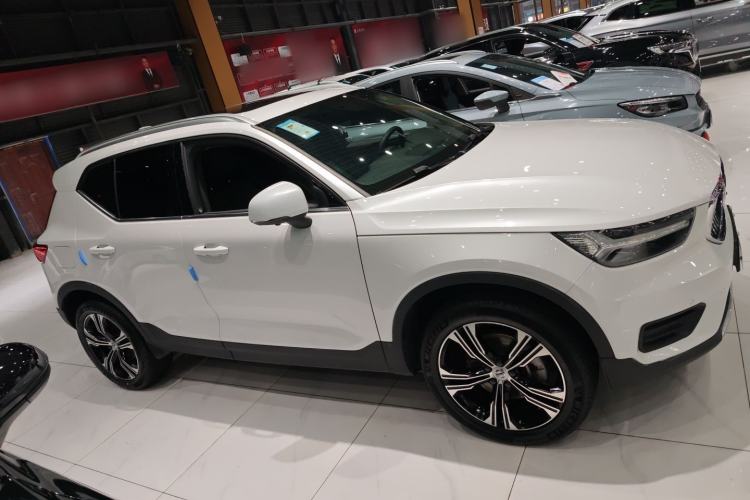 Used Volvo XC40 2022 T4 Four-Wheel Drive Smart & Luxurious Edition Exterior 3