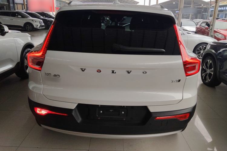 Used Volvo XC40 2022 T4 Four-Wheel Drive Smart & Luxurious Edition Exterior 4