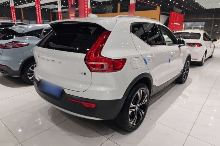 Used Volvo XC40 2022 T4 Four-Wheel Drive Smart & Luxurious Edition Exterior 4