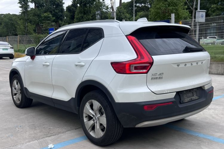 Used Volvo XC40 2022 T4 Four-Wheel Drive Smart & Stylish Edition Exterior 4