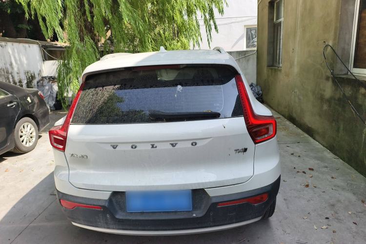 Used Volvo XC40 2022 T4 Four-Wheel Drive Smart & Stylish Edition Exterior 4