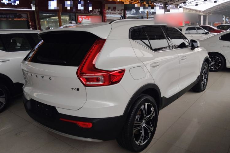 Used Volvo XC40 2022 T4 Four-Wheel Drive Smart & Luxurious Edition Exterior 5